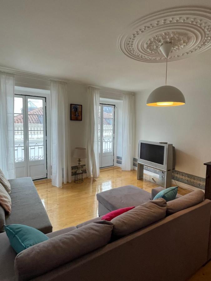 Beautiful Apartment Downtown Lisbona Esterno foto